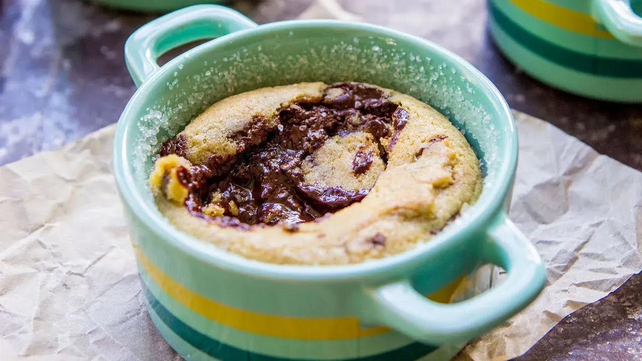 Baking Your Lava Cake with Chocolate Chips to Gooey Perfection