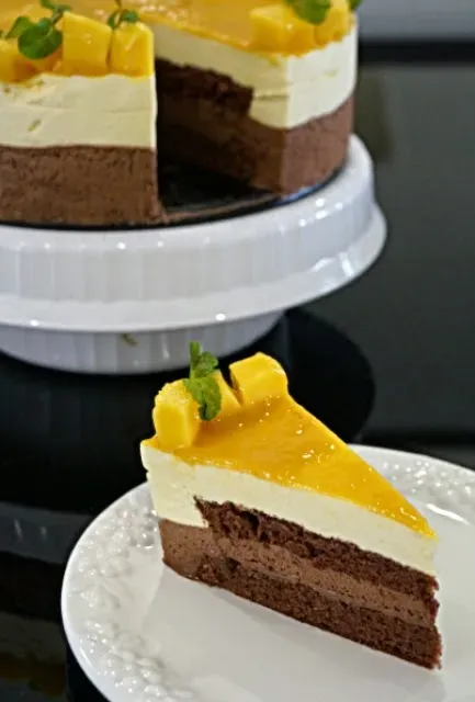 Beyond the Bake: Chilling, Cutting, and Serving Your Creation