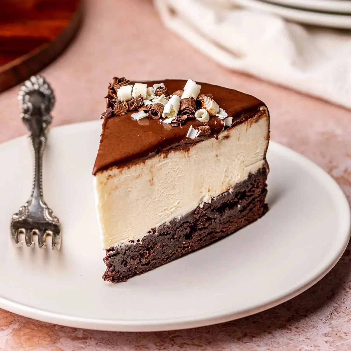 Building the Foundation: Perfect Cake Layers