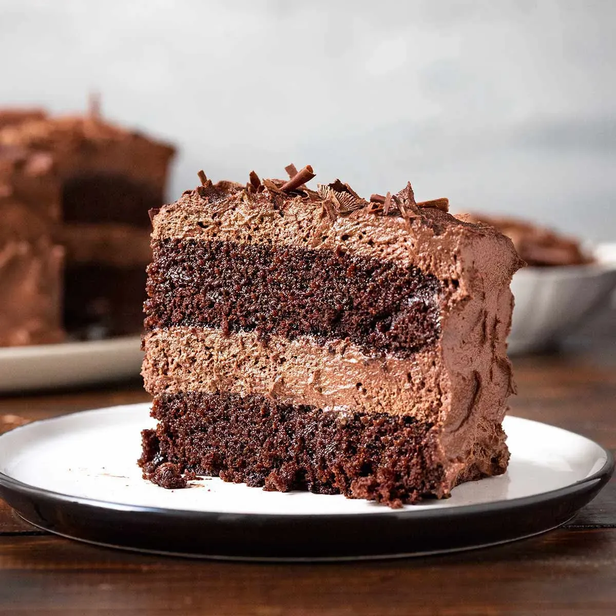 Crafting the Best Chocolate Mousse Recipe for Cake Filling: Ingredients and Technique