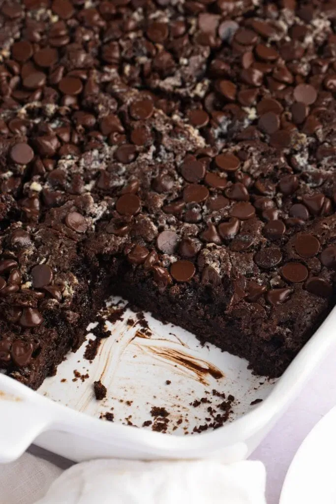 Making Your Chocolate Lava Dump Cake Recipe: The Simple Steps