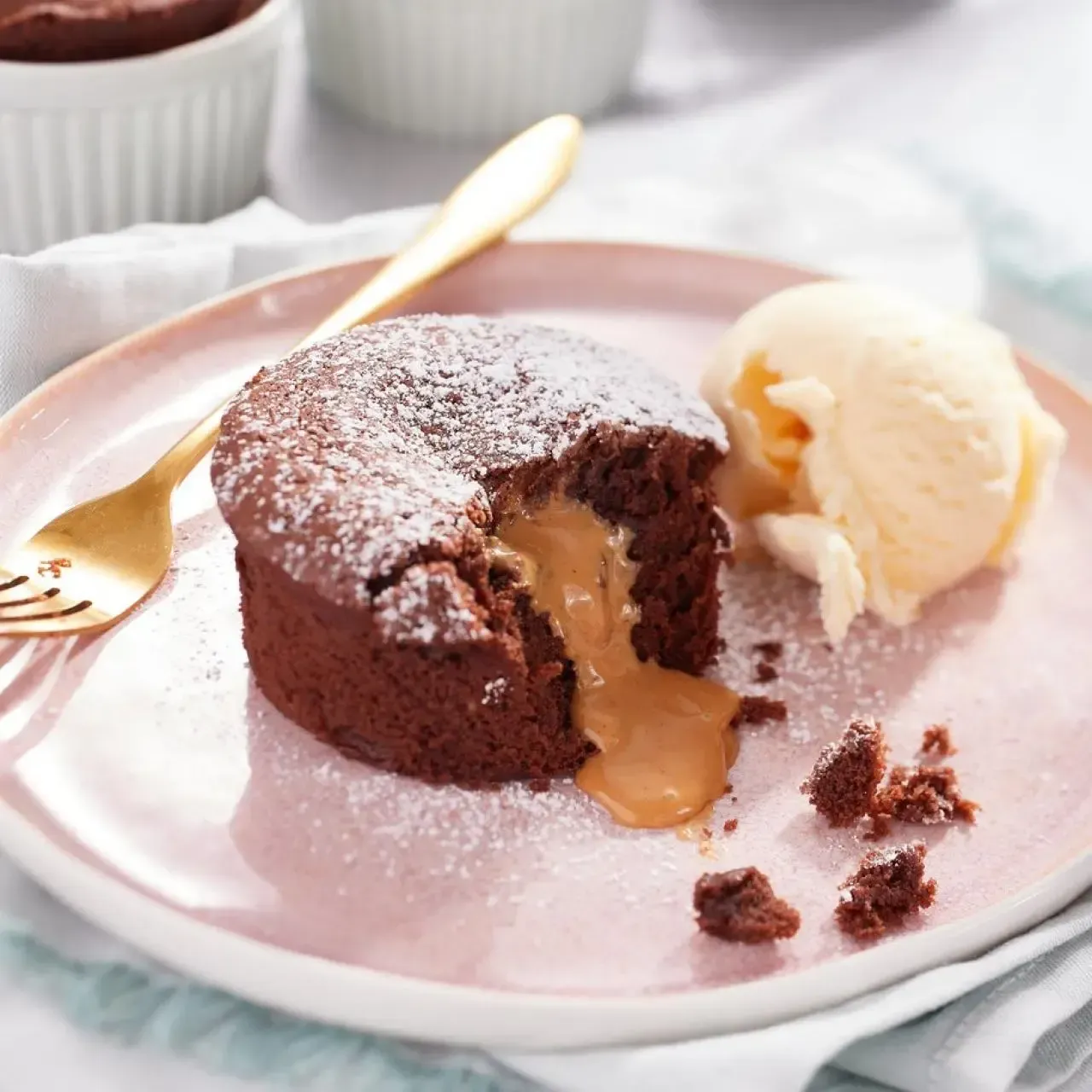 Quick mary makes it easy chocolate peanut butter lava cake recipe