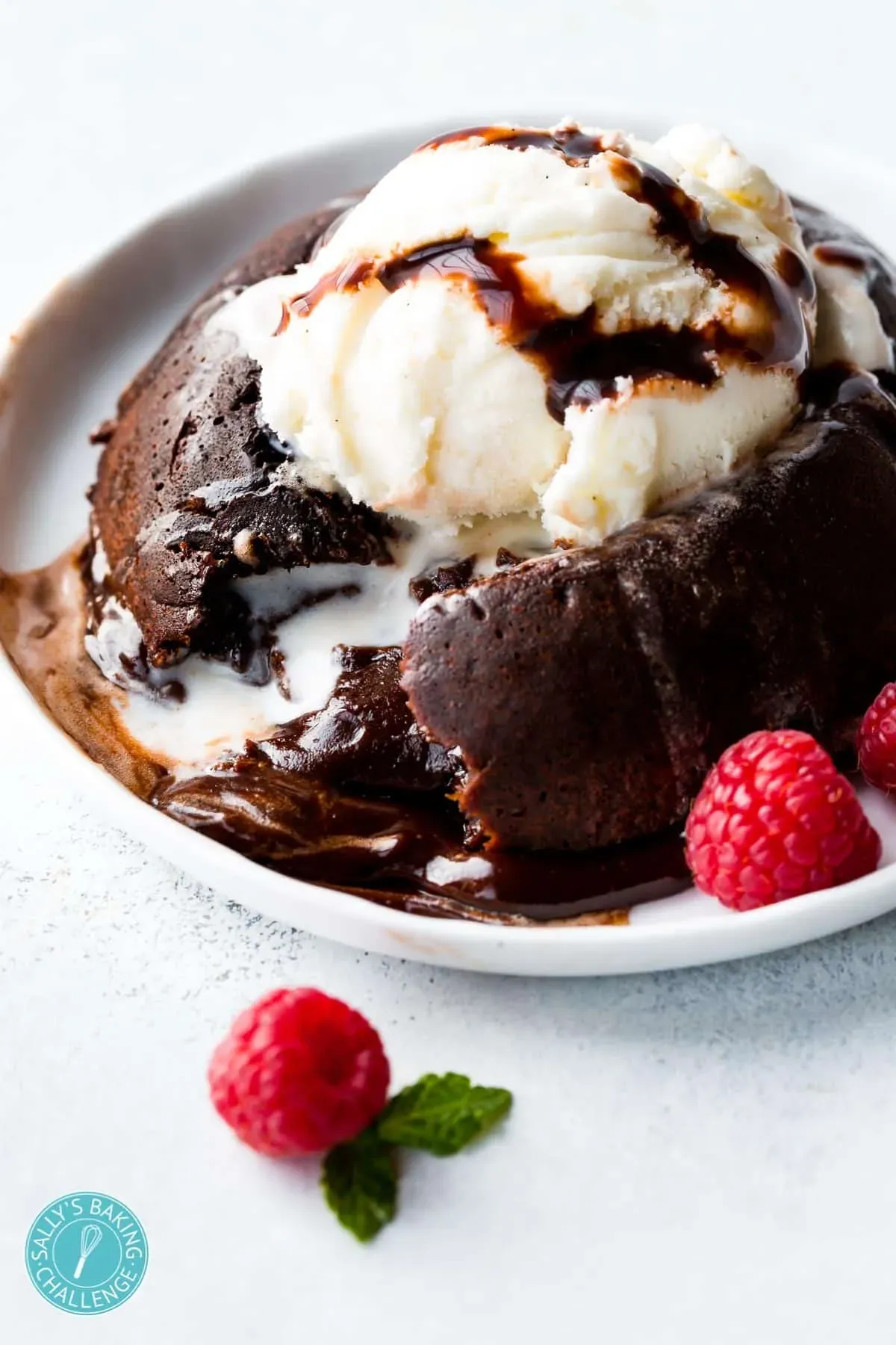 Mastering the Lindt Chocolate Lava Cake Recipe: StepbyStep