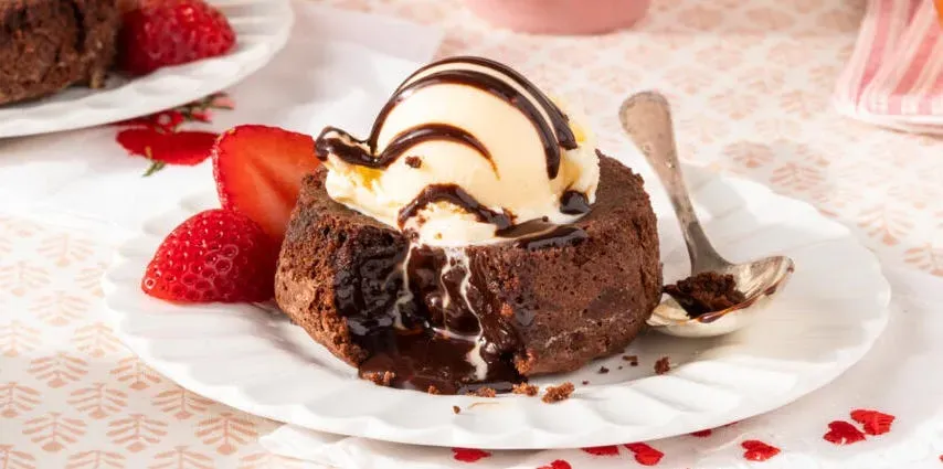 Troubleshooting & Perfecting Your Molten Cakes